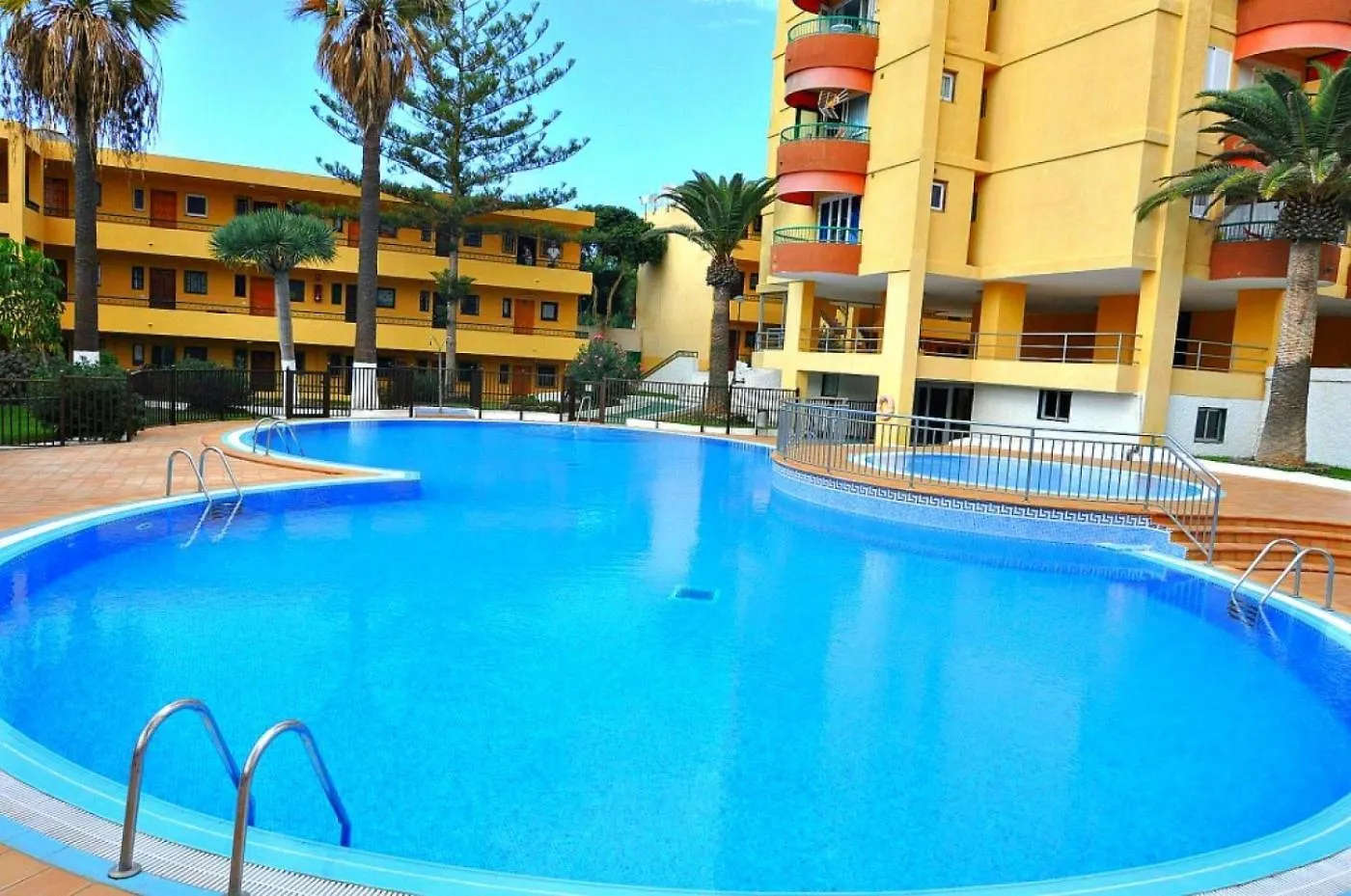 Beachfront Goldenmile Piramides Apartment Playa de las Americas